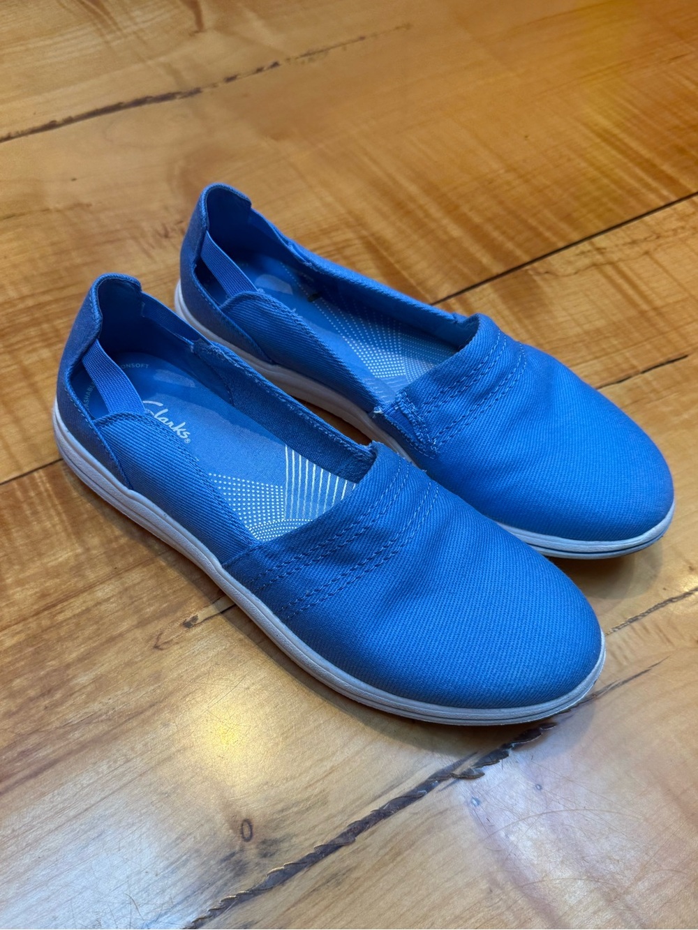 Clarks Women's Breeze Steps Blue Slip-On Casual Shoes NWOB